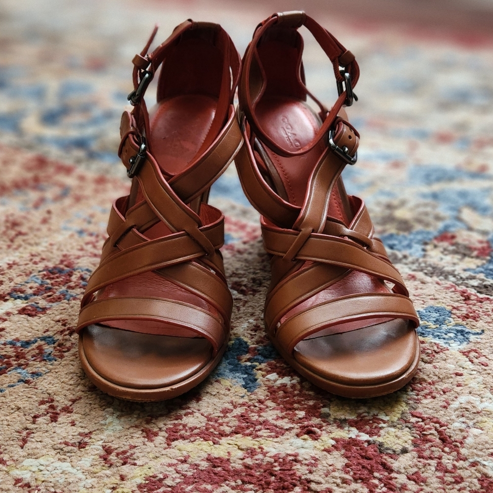 Coach "Dawn" Tan w/ Red Accent Strappy Wedge Sandals Sz 8